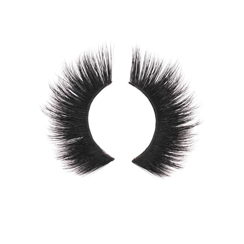 Close-up of black Eden 3D mink lashes from NEW BEAUTY DEPOT with fluffy and voluminous design